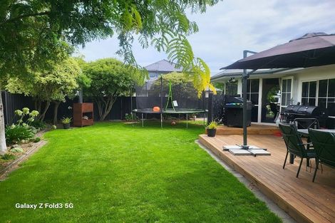 Photo of property in 22 Millcroft Place, Parklands, Christchurch, 8083