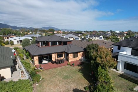 Photo of property in 93 Regent Drive, Paraparaumu Beach, Paraparaumu, 5032