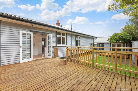 Photo of property in 76 Ira Street, Miramar, Wellington, 6022