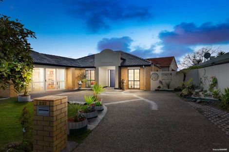 Photo of property in 237 Kilkenny Drive, East Tamaki Heights, Auckland, 2016