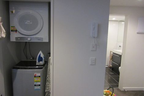 Photo of property in Nouvo Apartments, 5h/21 Rugby Street, Mount Cook, Wellington, 6021