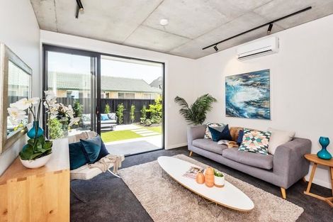 Photo of property in 5/4165 Great North Road, Glen Eden, Auckland, 0602