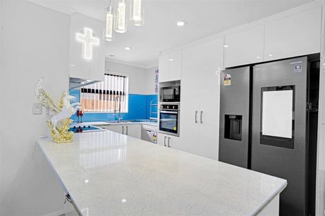 Photo of property in 109a Gray Avenue, Mangere East, Auckland, 2024