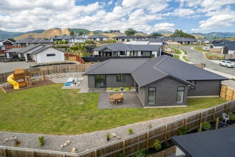 Photo of property in 66 Katania Heights, Brightwater, 7022