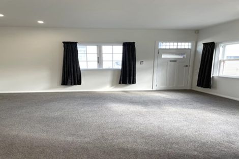 Photo of property in 3 Staunton Avenue, Mount Cook, Wellington, 6011