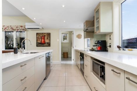 Photo of property in 27 Mcdougall Avenue, St Albans, Christchurch, 8014