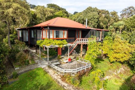 Photo of property in 3 Howard Street, Macandrew Bay, Dunedin, 9014