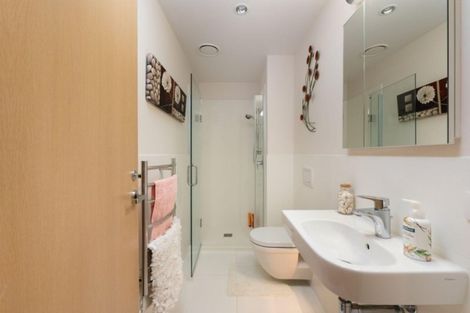 Photo of property in 7/6 Marine Parade, Mount Maunganui, 3116