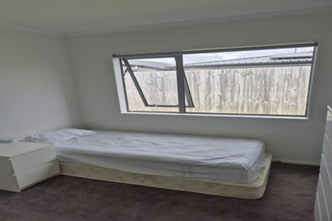 Photo of property in 16 Kutukutu Street, Takanini, 2112