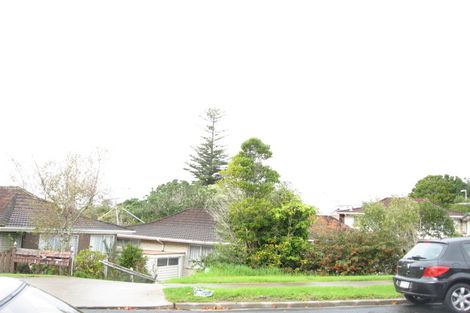 Photo of property in 2/27 Parkhill Road, Mellons Bay, Auckland, 2014