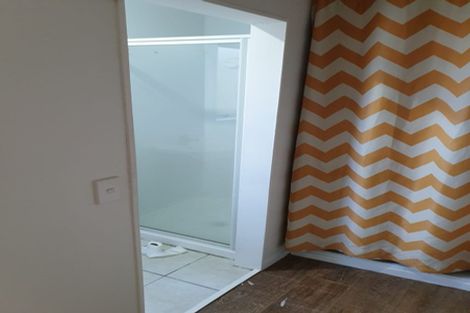 Photo of property in 79 Roberts Road, Te Atatu South, Auckland, 0610