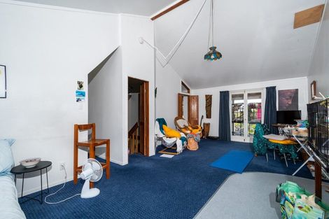 Photo of property in 131 Colwill Road, Massey, Auckland, 0614