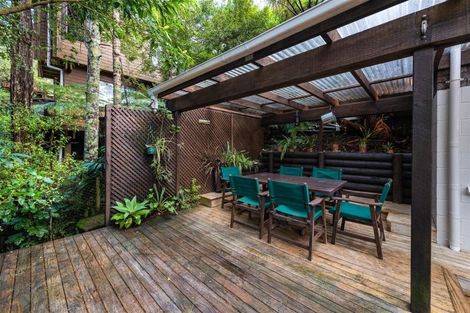 Photo of property in 2 Kaurimu Rise, Titirangi, Auckland, 0604