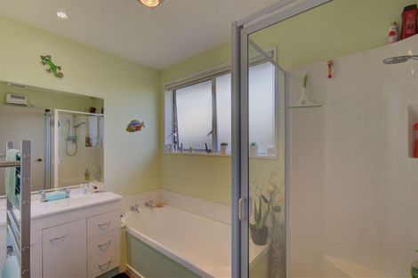 Photo of property in 25 Ngarimu Street, Avonside, Christchurch, 8061