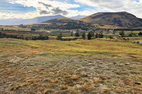 Photo of property in 11 Double Cone Road, Jacks Point, Queenstown, 9371