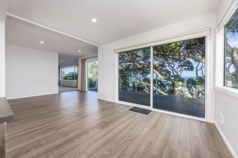 Photo of property in 74 Queen Street, Northcote Point, Auckland, 0627