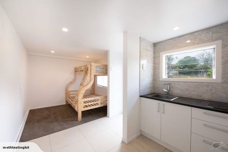 Photo of property in 51 Colwill Road, Massey, Auckland, 0614