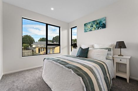 Photo of property in 3/27 Taikata Road, Te Atatu Peninsula, Auckland, 0610