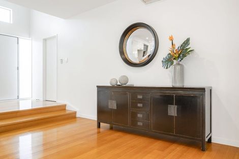 Photo of property in 10a Waterloo Road, Milford, Auckland, 0620