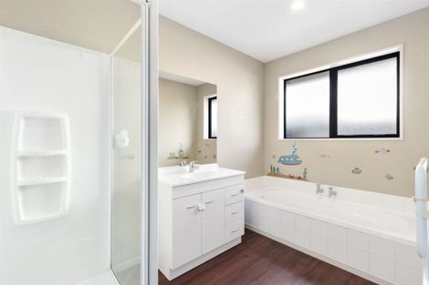 Photo of property in 46 Inwoods Road, Parklands, Christchurch, 8083