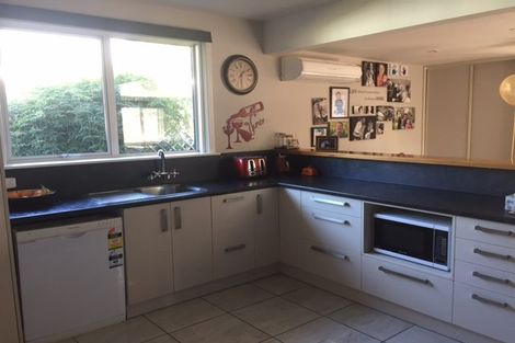 Photo of property in 282 Keyes Road, New Brighton, Christchurch, 8083