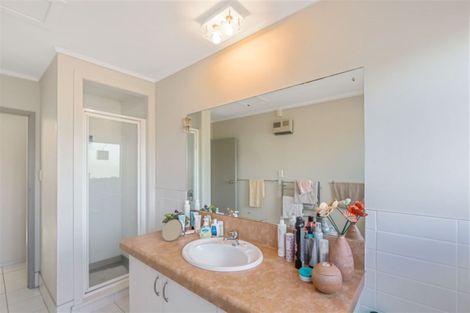 Photo of property in 46b Rosario Crescent, Red Beach, 0932