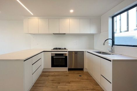 Photo of property in 6/737 East Coast Road, Browns Bay, Auckland, 0630