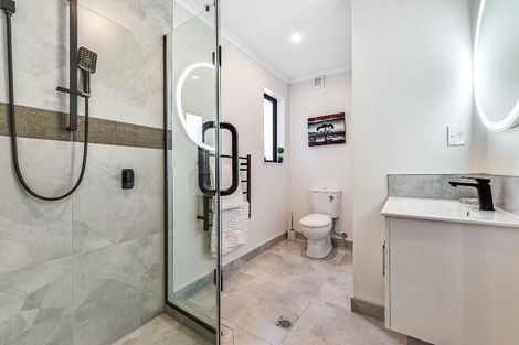 Photo of property in 8 Kaaka Street, Cambridge, 3434