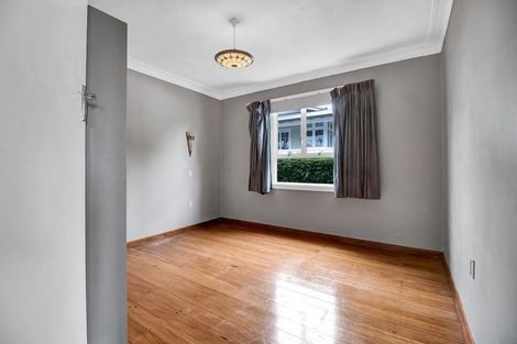 Photo of property in 181 Tukapa Street, Westown, New Plymouth, 4310