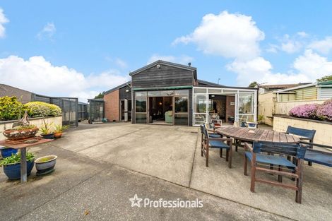 Photo of property in 1 Aldersgate Grove, Stokes Valley, Lower Hutt, 5019