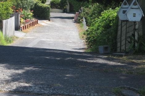 Photo of property in 2/8 Ludlow Terrace, Totara Vale, Auckland, 0627
