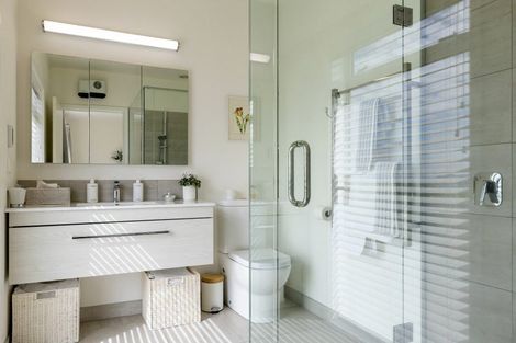 Photo of property in 97 Highland Drive, Acacia Bay, Taupo, 3385