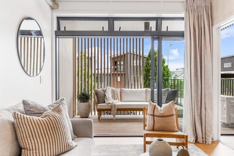 Photo of property in 7/165 Hobsonville Point Road, Hobsonville, Auckland, 0616