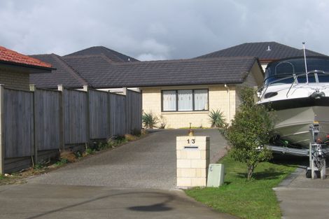 Photo of property in 13 Glanmire Place, Flat Bush, Auckland, 2016