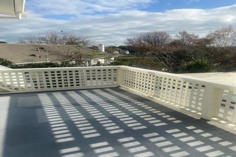 Photo of property in 37 Park Road, West End, Palmerston North, 4412