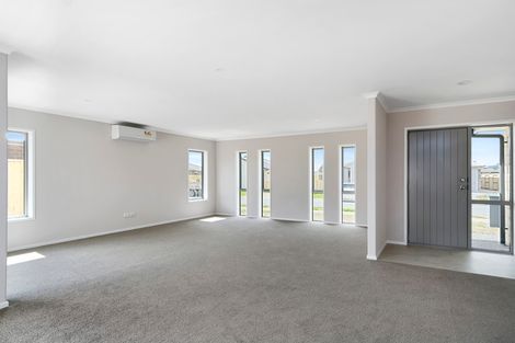 Photo of property in 26 Kahuparere Crescent, Pyes Pa, Tauranga, 3112