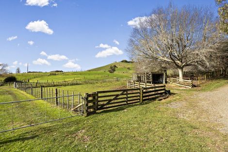 Photo of property in 271 Clevedon Kawakawa Road, Clevedon, Papakura, 2585