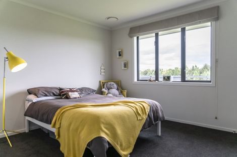 Photo of property in 11 Mike Smith Drive, Cambridge, 3434