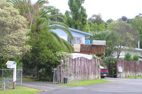 Photo of property in 23 Glenfinn Place, Massey, Auckland, 0614