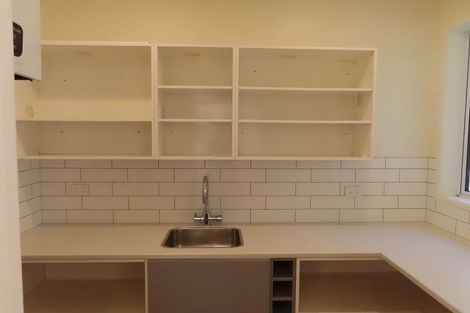 Photo of property in 107 Fulford Street, New Plymouth, 4310