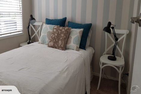 Photo of property in 1/58 Girrahween Drive, Totara Vale, Auckland, 0629