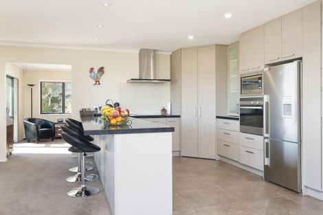 Photo of property in 1 Ludlow Place, Pukekohe, 2120