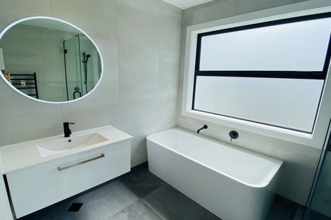 Photo of property in 52 Park Rise, Campbells Bay, Auckland, 0630