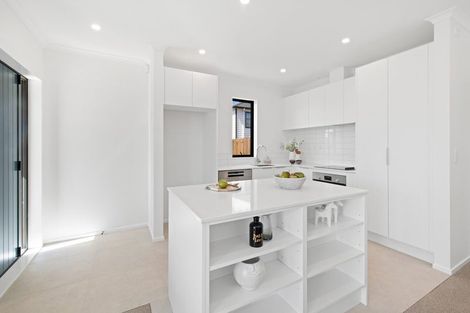 Photo of property in 18 Kilcadden Drive, Flat Bush, Auckland, 2019