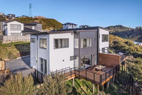 Photo of property in 172a Navigation Drive, Whitby, Porirua, 5024