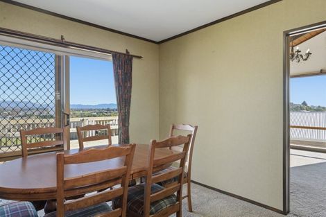 Photo of property in 17 Upland Street, Brookfield, Tauranga, 3110