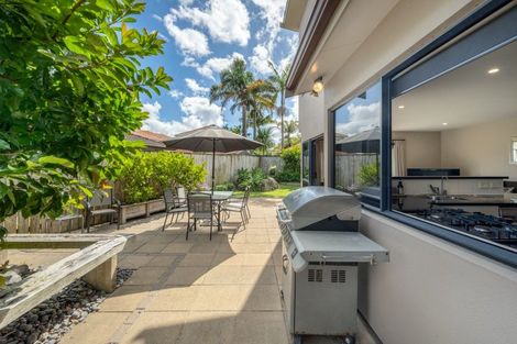 Photo of property in 6 Dalcross Drive, Flat Bush, Auckland, 2016