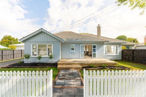 Photo of property in 17 Brown Street, Hamilton East, Hamilton, 3216