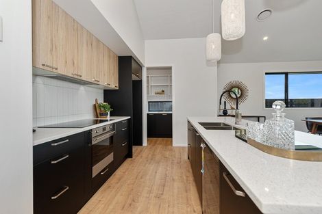 Photo of property in 12 Bosun Place, Te Atatu Peninsula, Auckland, 0610