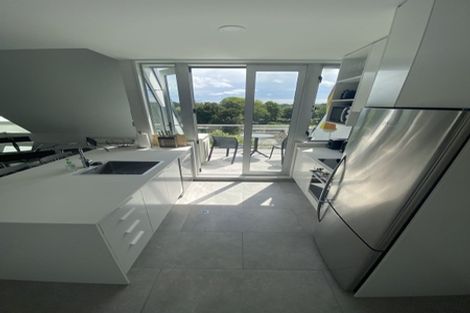 Photo of property in 15/15 Peterborough Street, Christchurch Central, Christchurch, 8013